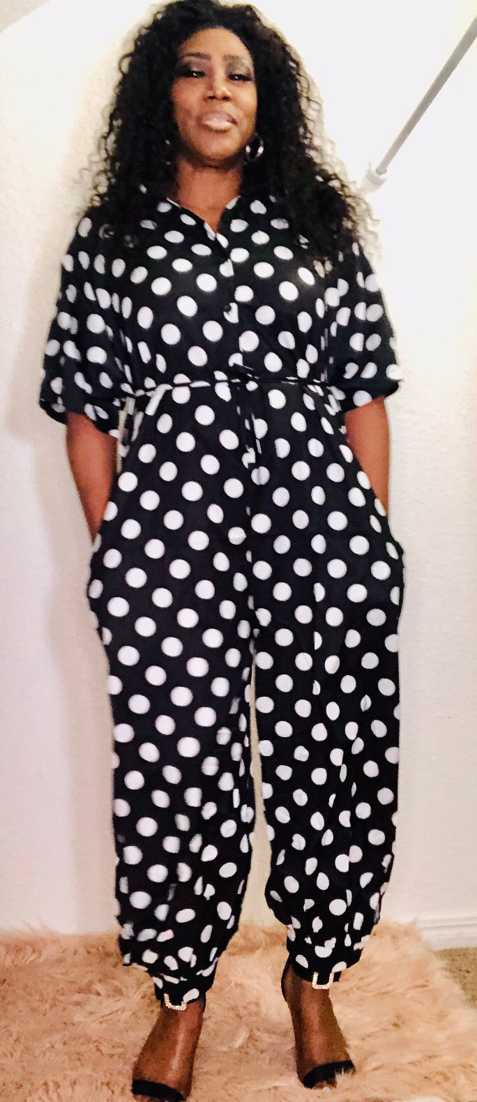 Black and white polkadots