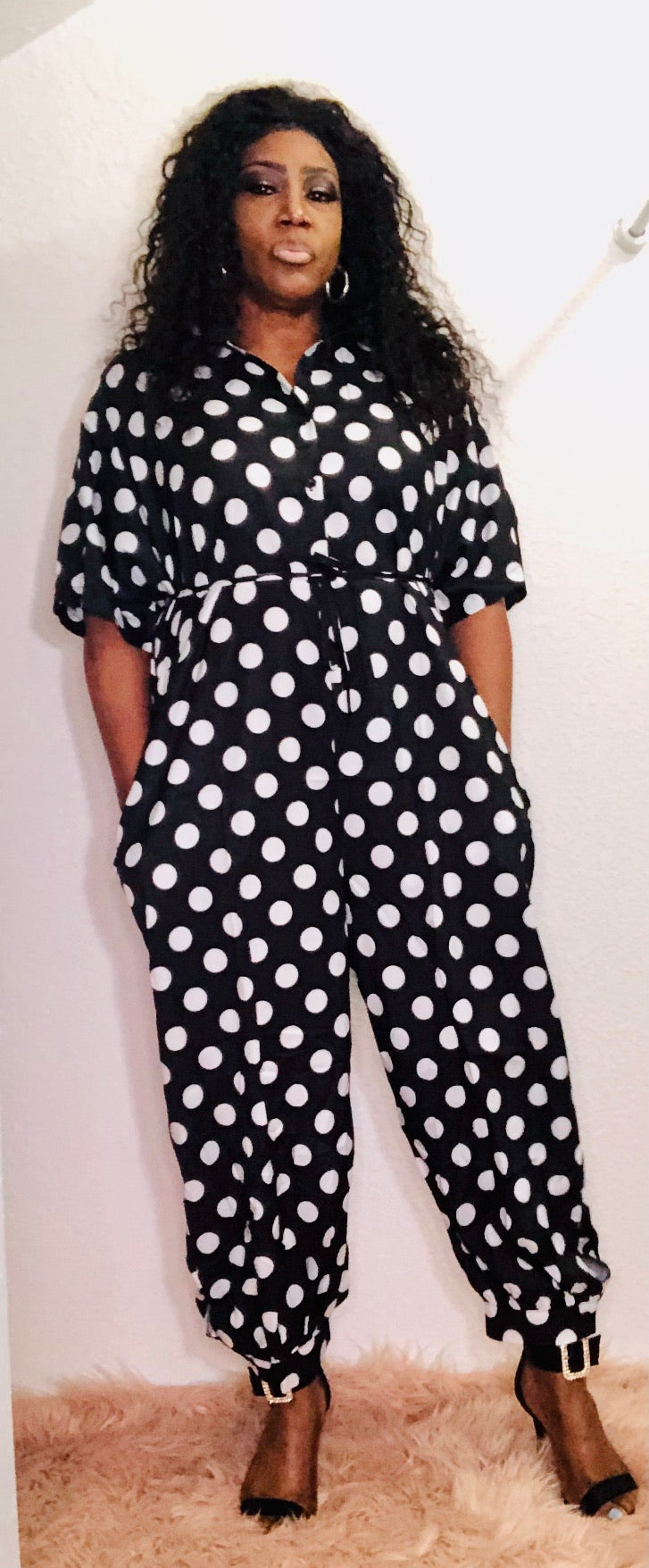 Black and white polkadots